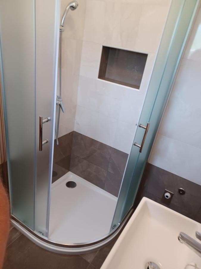 Apartments Beg ราบ ภายนอก รูปภาพ